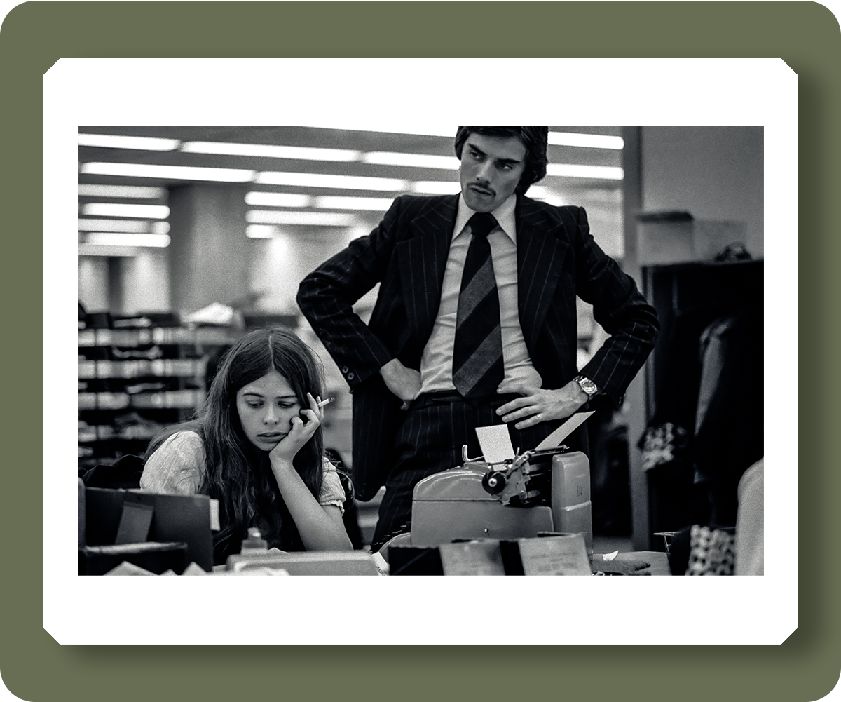 pd3013063: man and woman workers in Bristol Evening Post having a disagreement - Credit: Robert Golden / TopFoto 